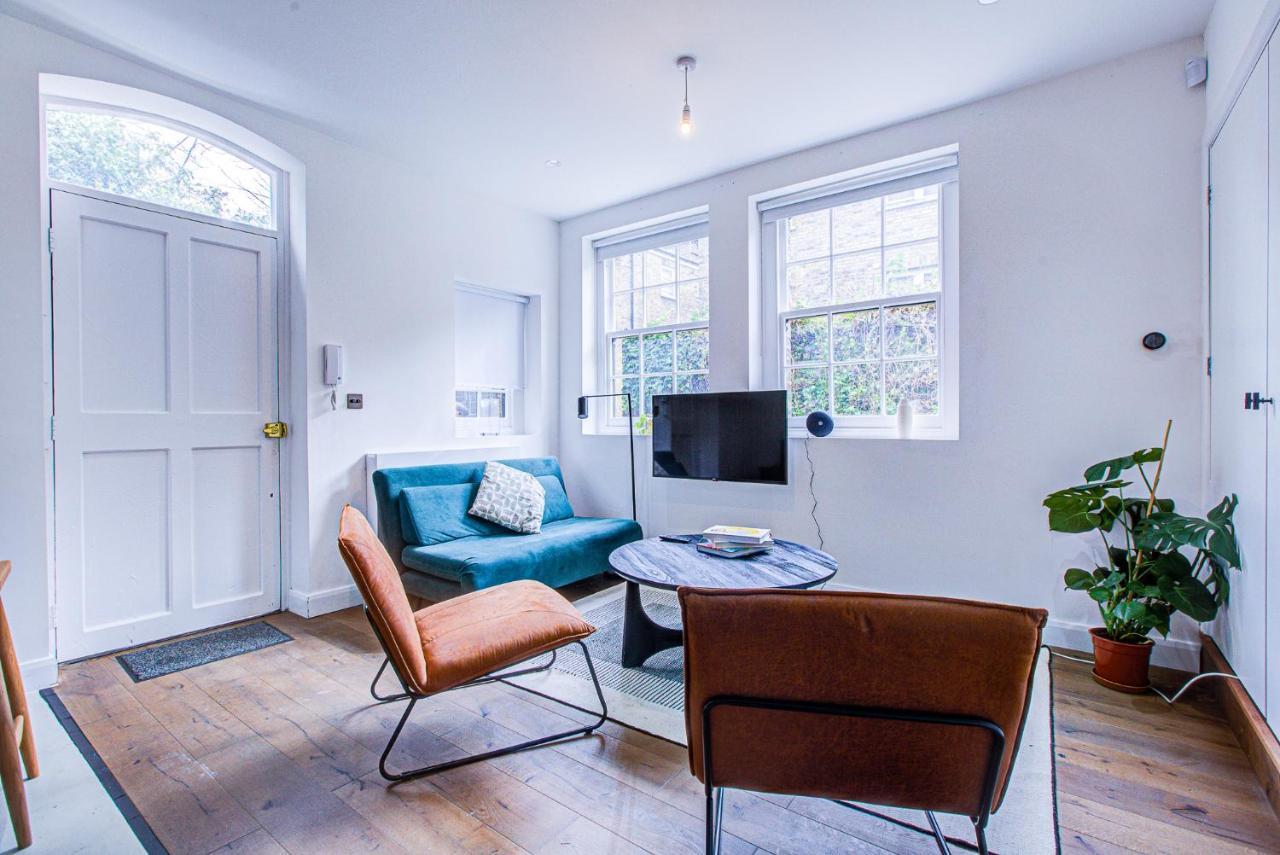 Charming 1br In A Gated Complex And A Short Walk From Queens Park Tube Apartament Londra